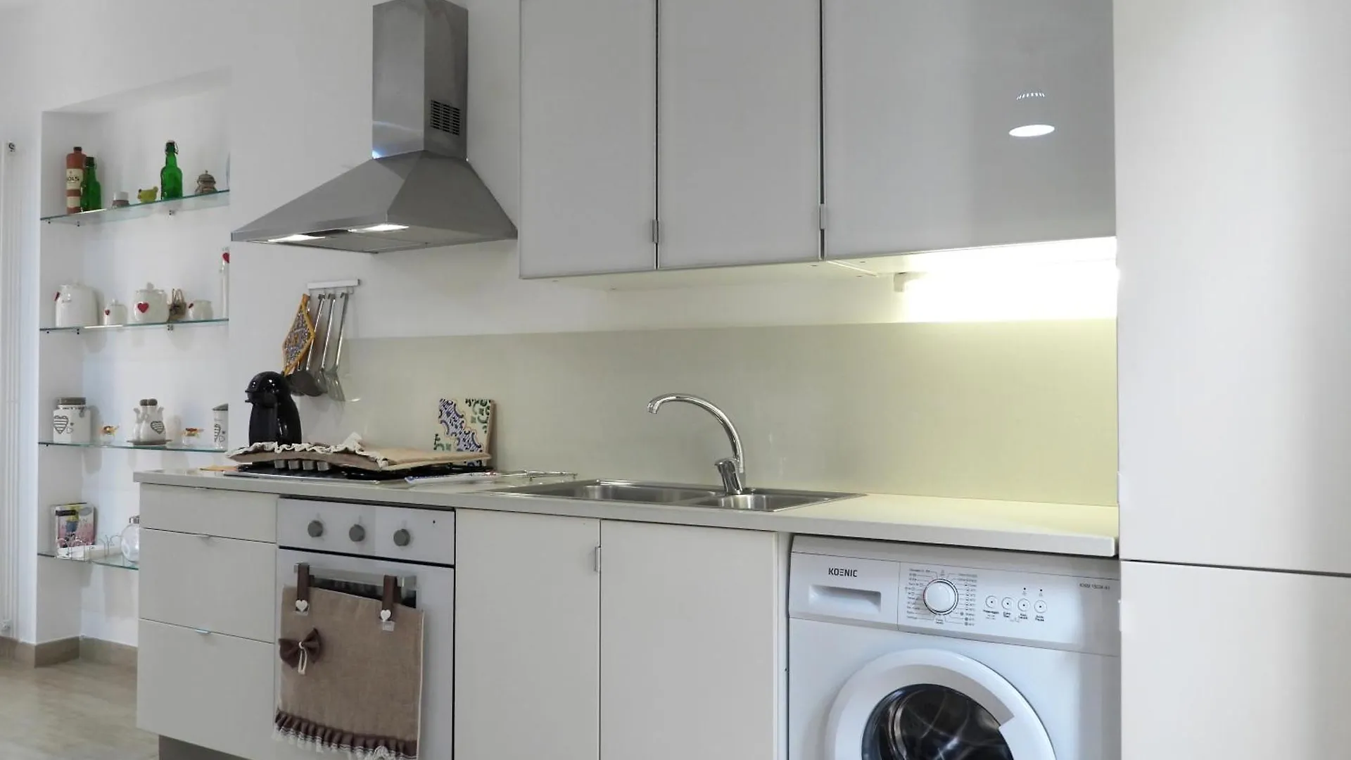 A Casa Di Eli Apartment Παλέρμο 0*,  Ιταλία